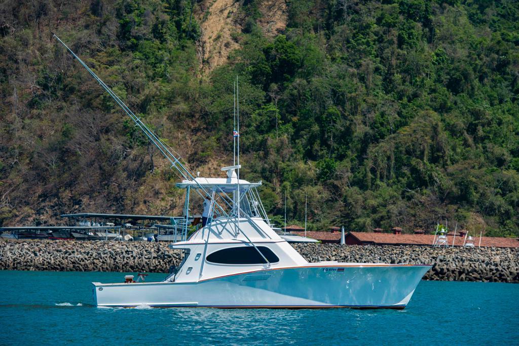 Tiger Fly sportfisher at Los Sueños Marina